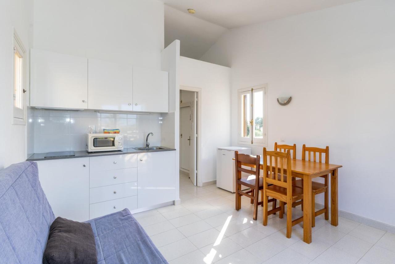 Apartamentos Ses Anneres Cala'N Blanes  Exterior photo