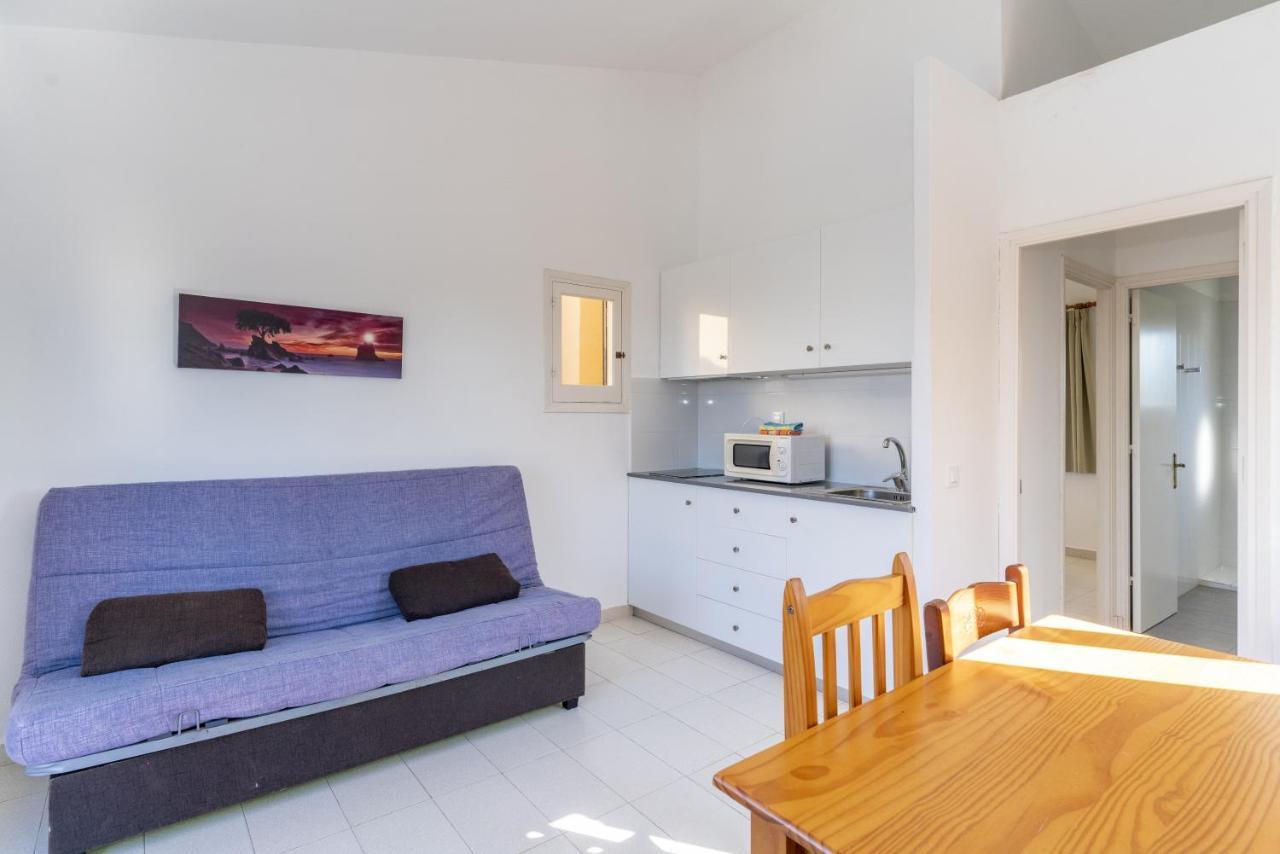 Apartamentos Ses Anneres Cala'N Blanes  Exterior photo