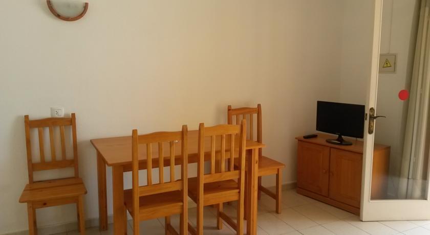 Apartamentos Ses Anneres Cala'N Blanes  Exterior photo